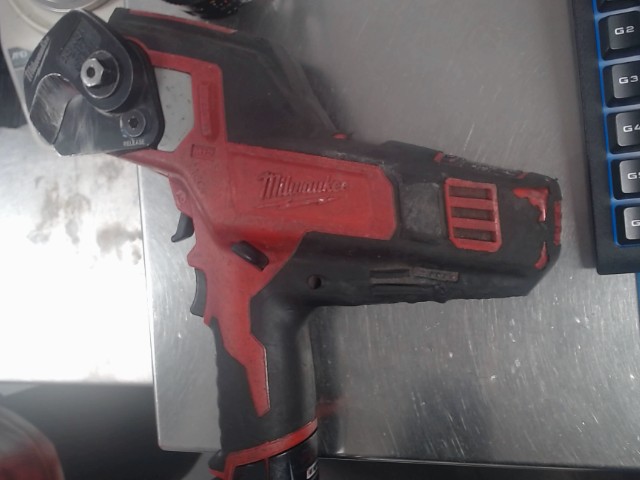 Cable cutter milwaukee