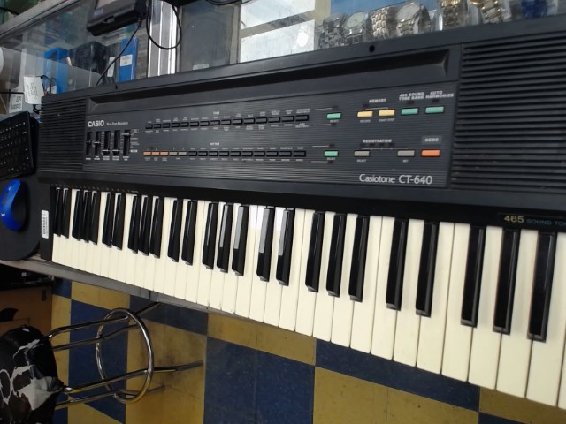 Casiotone ct-640 leyboard