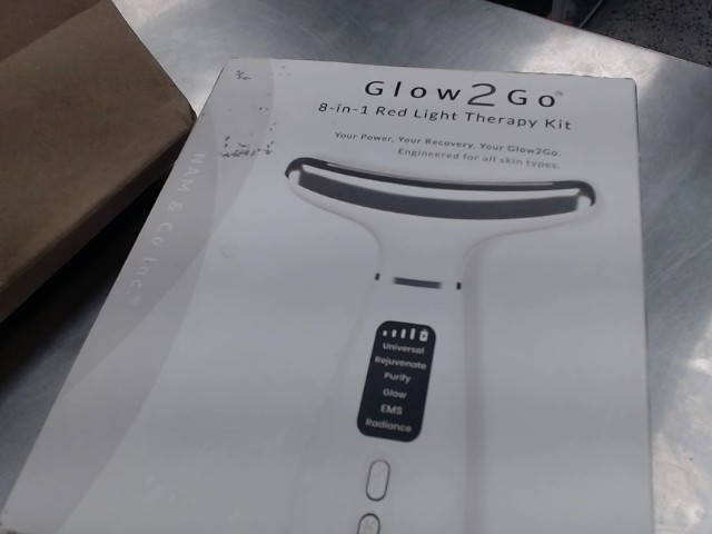 8-in-1 red light therapy kit