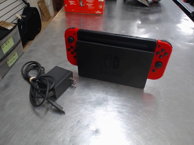 Switch + dock + 2joycon+ charg