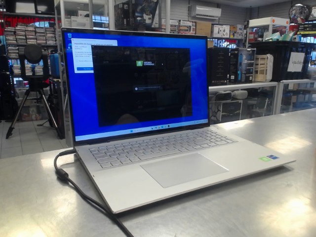 I7-11th gen,16gb ram,512gb ssd,mx350