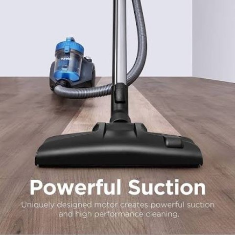 Vaccum cleaner in box