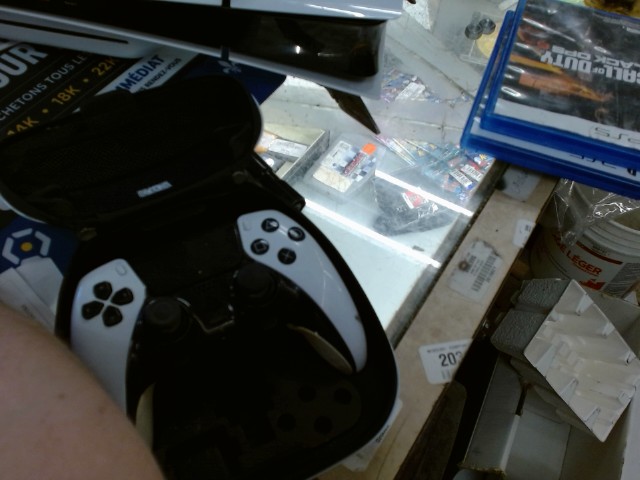 Manette elite+acc +case