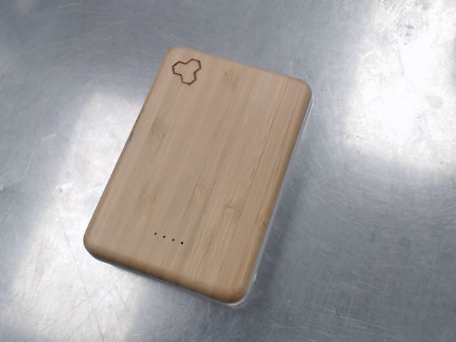 Bluehive 10k mah wood powerbank