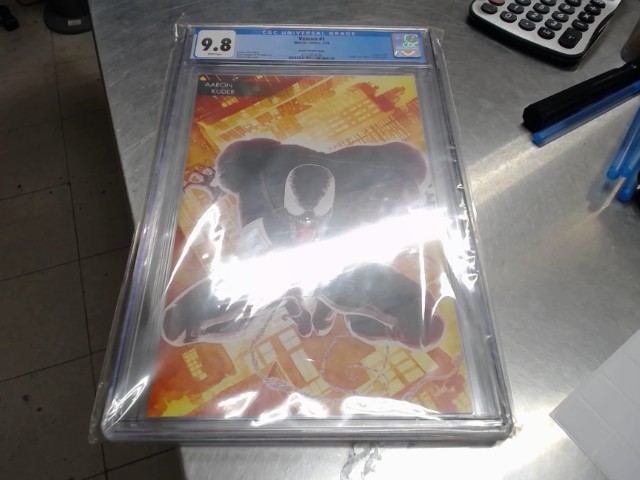 Carte venon ds sac etuie