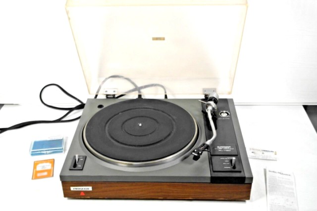 Tourne disque pioneer ps-112d