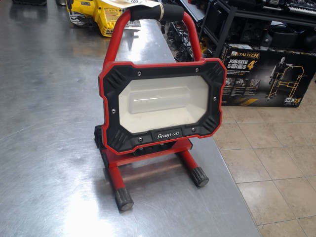 Lumiere snap on electrique