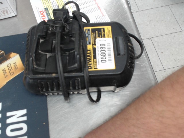Chargeur dewalt