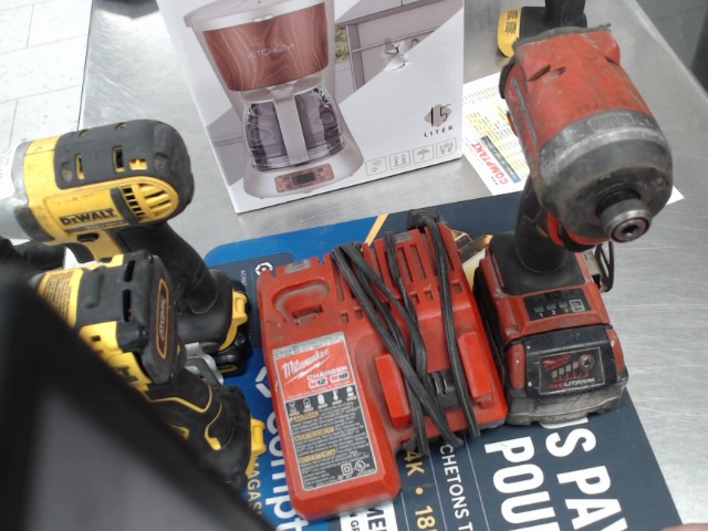 Impact avec batterie et chargeur