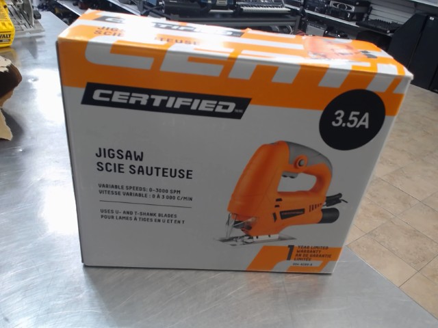 Scie sauteuse filaire ds boite