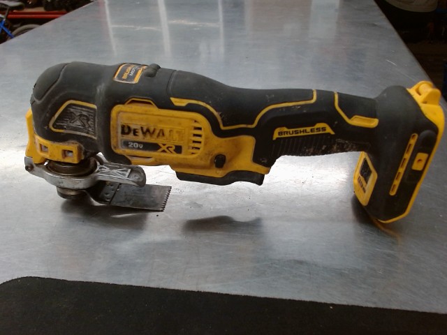 Multi-tool dewalt