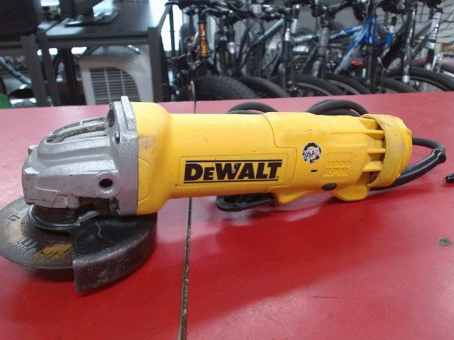 Grinder filaire dewalt