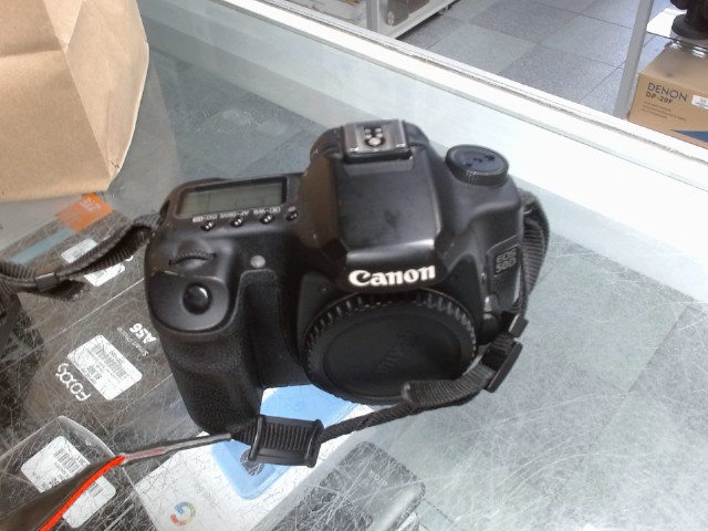 Appareil canon avec chargeur