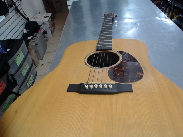 Guitar accoustique electrique