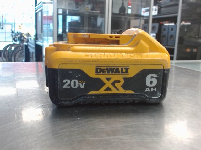 Batterie dewalt 6ah 