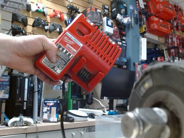 Chargeur m12-m18 2.1a
