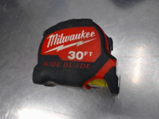 Milwaukee tape mesure 30pieds wide