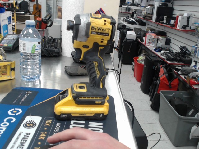 Impact avec batterie 4ah
