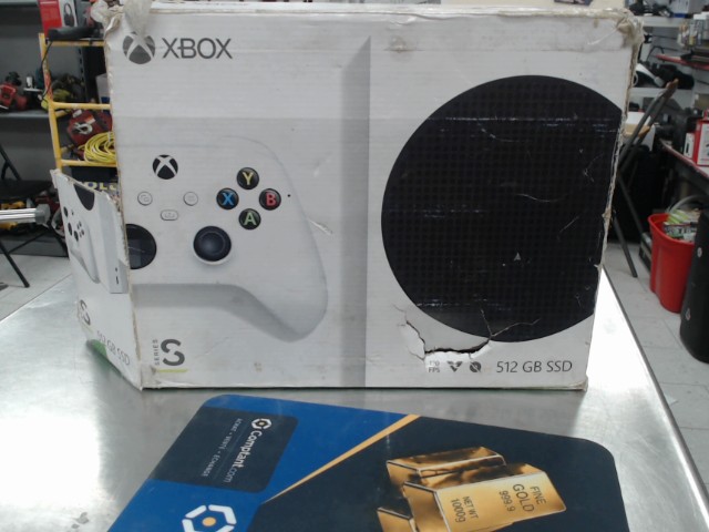 Xbox series s dans la boite