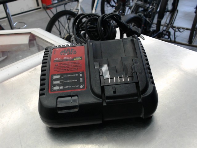 Chargeur a batterie mac tools