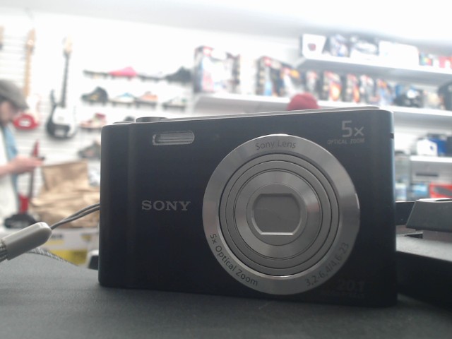 Sony cybershot steadyshot dcs-w800 noir