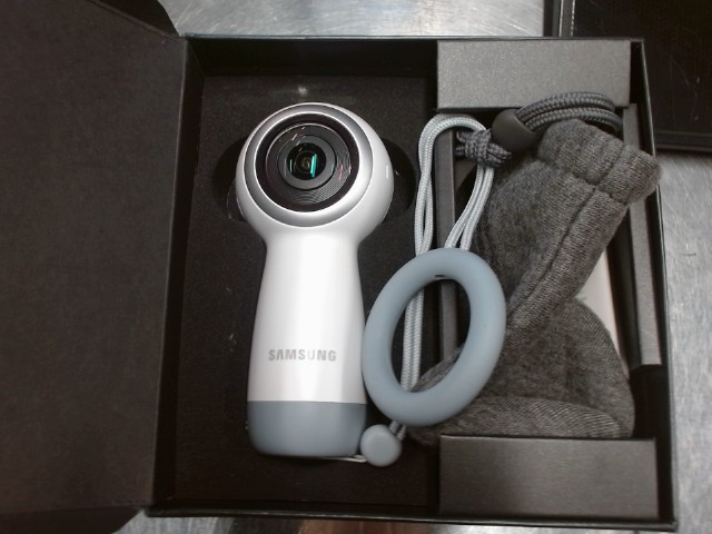 Samsung gear360 camera