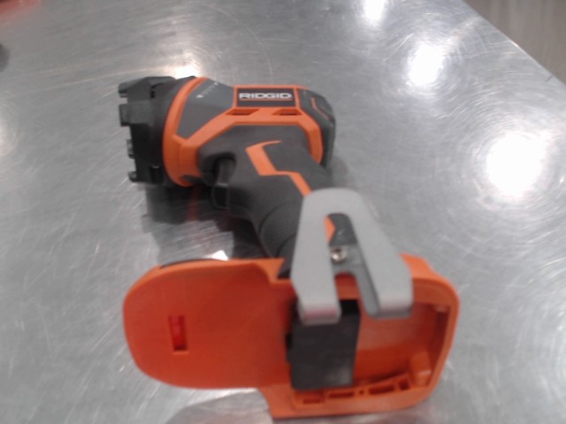 Lumiere flexible 20v (outil seulement)