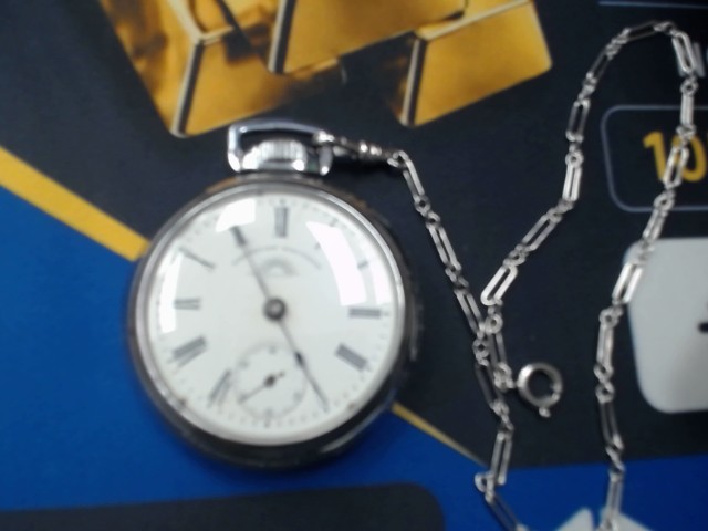 Petit montre portatif