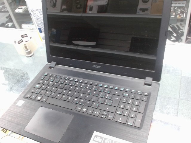 4cpu i5 7th/8gb ram/1tb hdd/15in