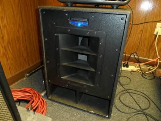 Mackie swa1501 powered active sub