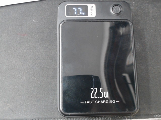 Wireless magsafe portable battery