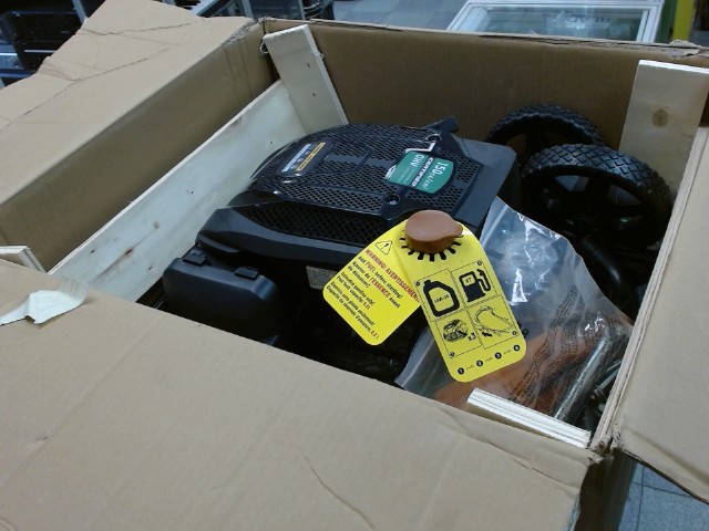 Tondeuse 2-1 150cc en boite