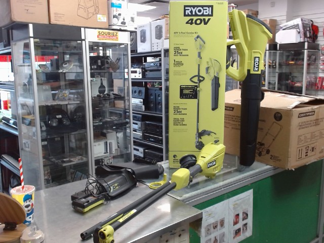 Kit weedeater/blower en boite ryobi