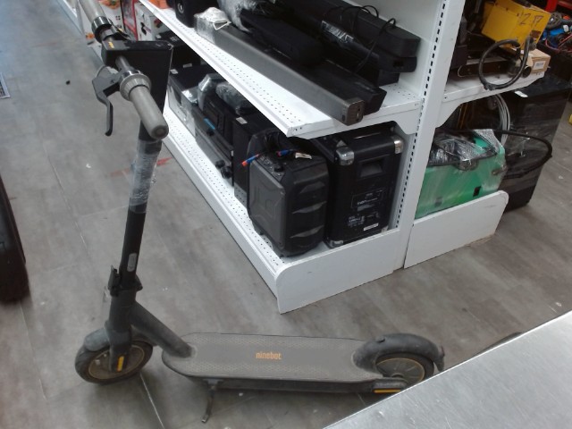 Segway ninebot trotinette electric