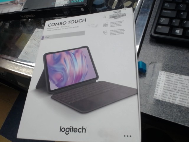 Combo touch keyboard case for ipad