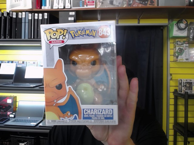 Figurine charizard pop