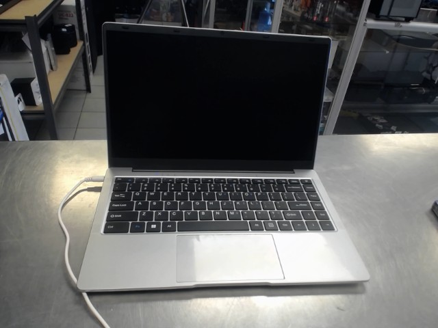 Intel celeron n4000,6gb ram, 128gb ssd