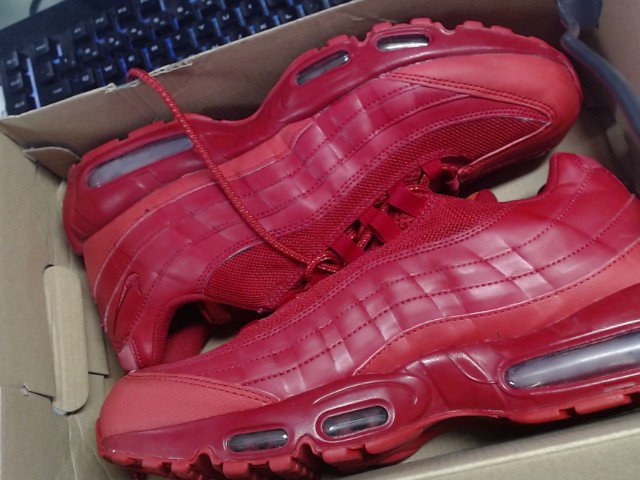 Paire de airmax rouge