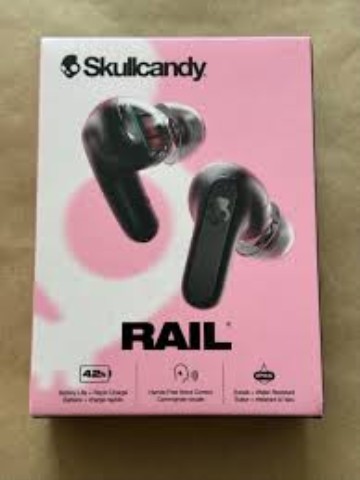 Skullcandy rail brand new earphones.