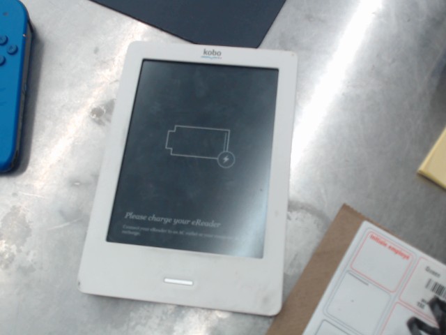 Liseuse kobo n905c blanc avec chargeur