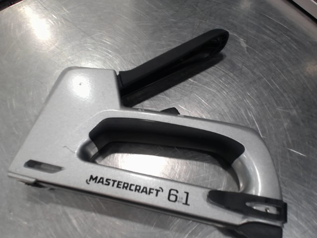 Agrafeuse 6 en 1 mastercraft