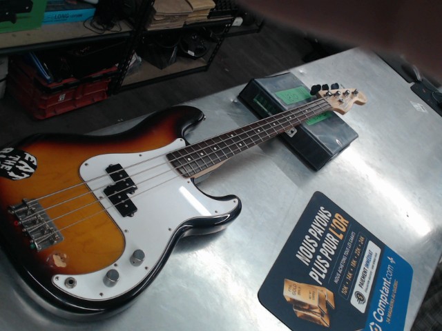 Sfender precision bass