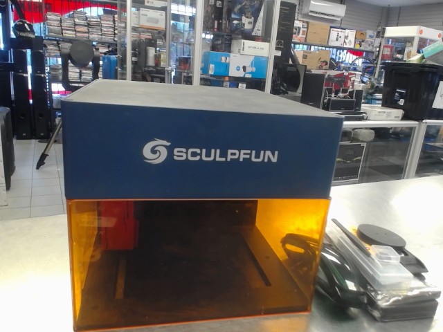 Portable laser engraving machine