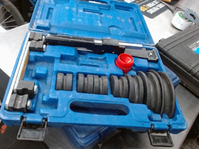 Ratchet tube bender 1/4 a 7/8