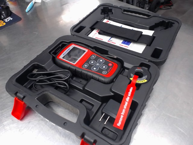 Scanner pour voiture dans case