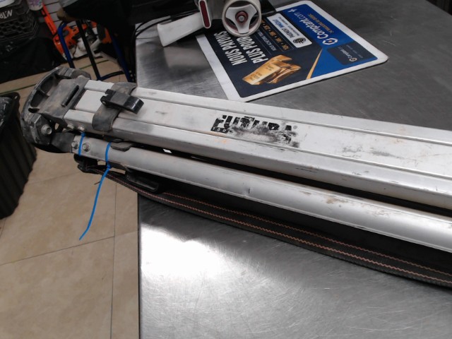 Trepied pour lazer industriel