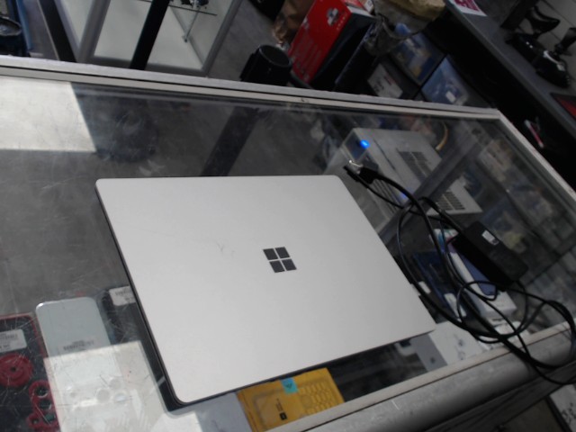 Ordinateur windows surface laptop 4