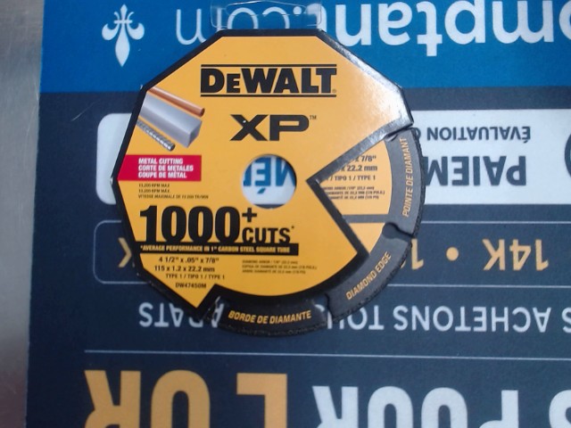 Diamond blade pour metal