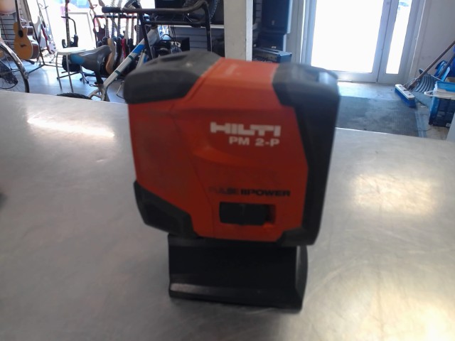 Laser hilti fonctionelle dans etui