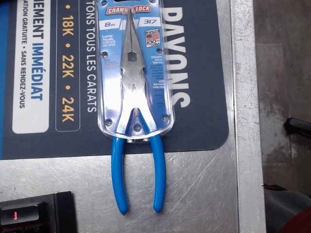 Paire de long nose